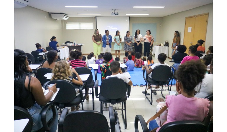 OAB e Caixa de Assistência dos Advogados promovem sessão de cinema para crianças da Vila Emater